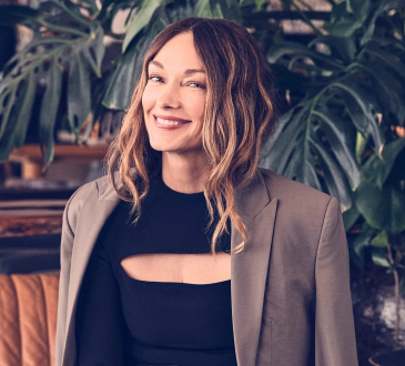 MasterClass—Award-winning designer Kelly Wearstler teaches you interior design techniques to make any space more beautiful, creative, and inspiring.